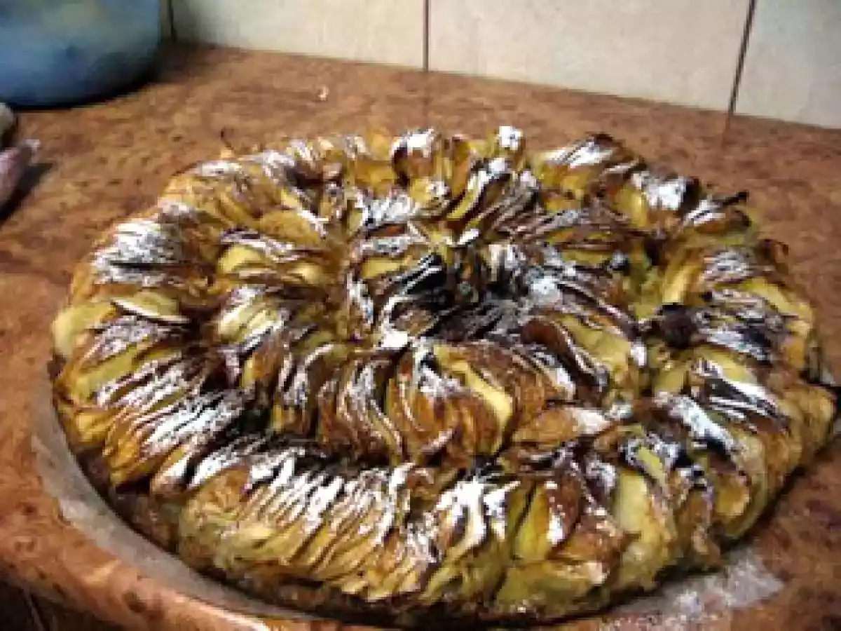 PRAJITURA CU MERE CU BLAT DE BISCUITI - poza 2