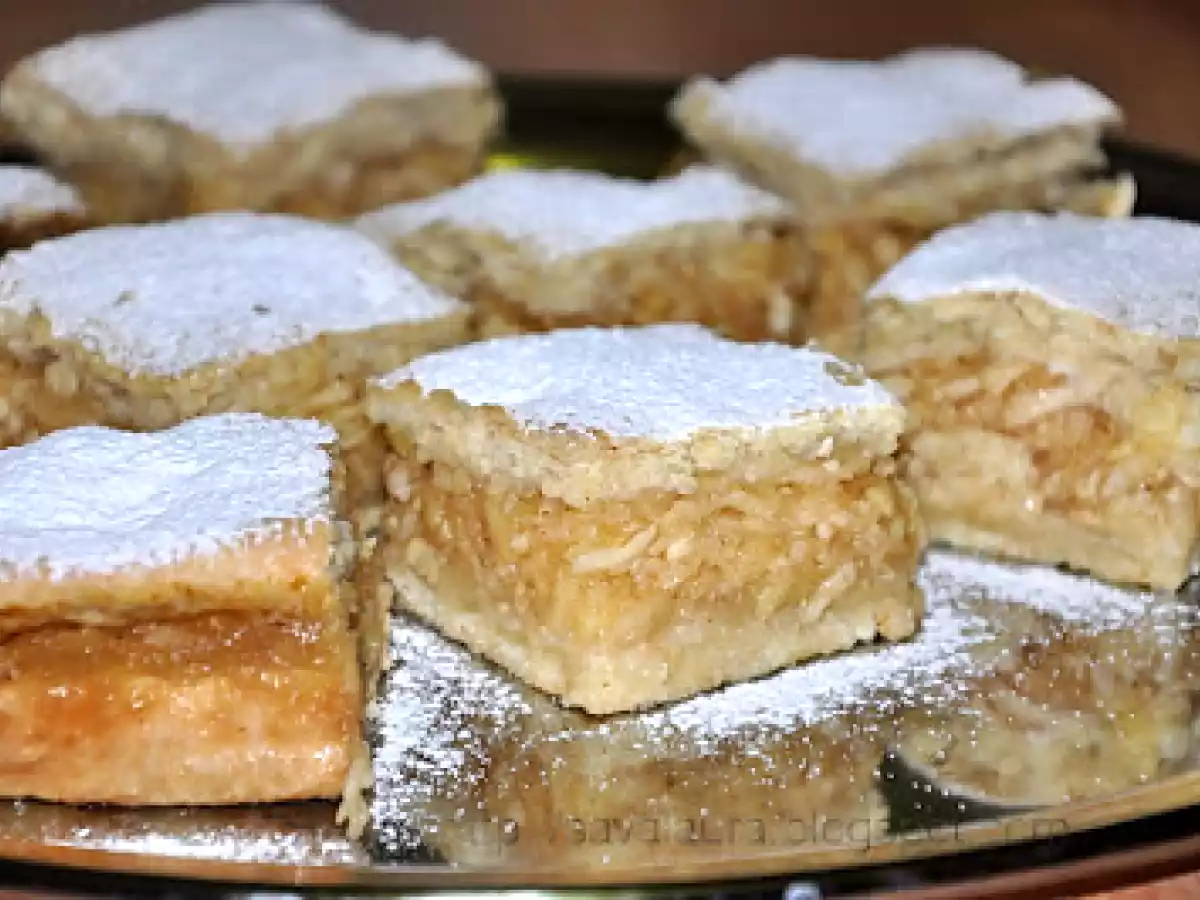 Prajitura cu mere la tava - poza 2