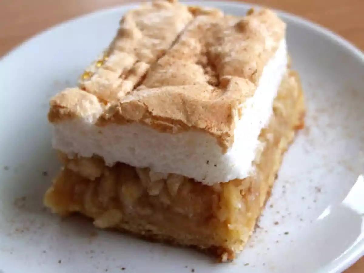 Prajitura cu mere si bezea - poza 3