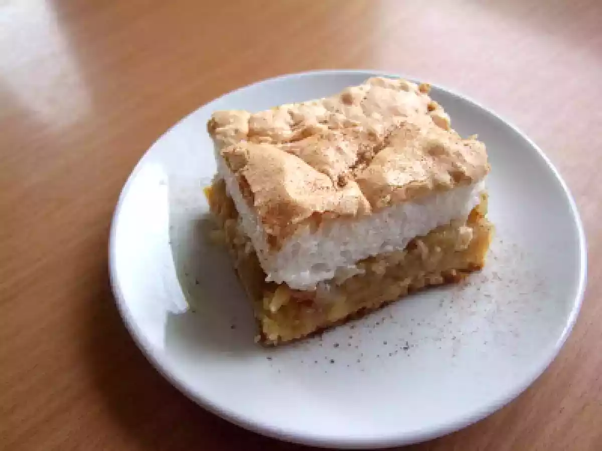 Prajitura cu mere si bezea - poza 4