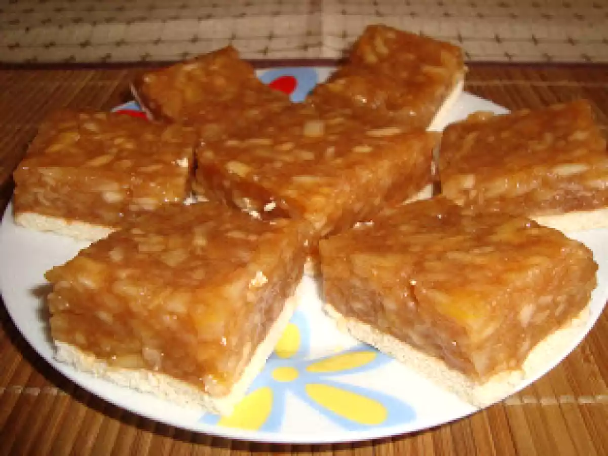 Prajitura cu mere si biscuiti - poza 2