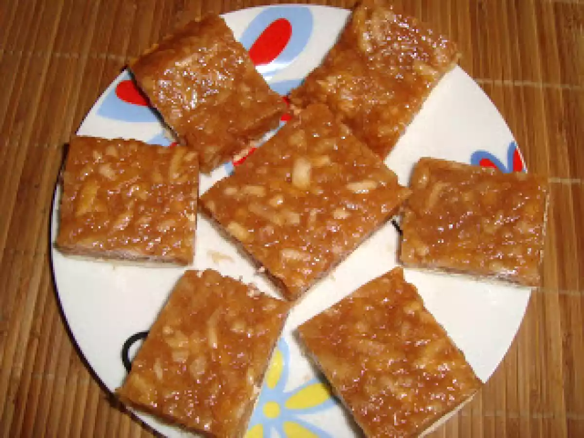 Prajitura cu mere si biscuiti - poza 3