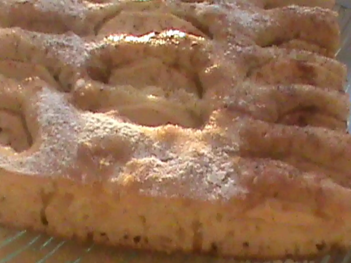 Prajitura cu mere si glazura de miere - poza 2