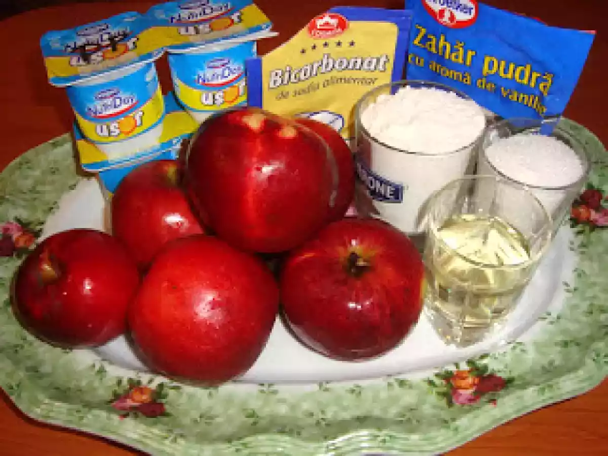 Prajitura cu mere si iaurt - poza 3