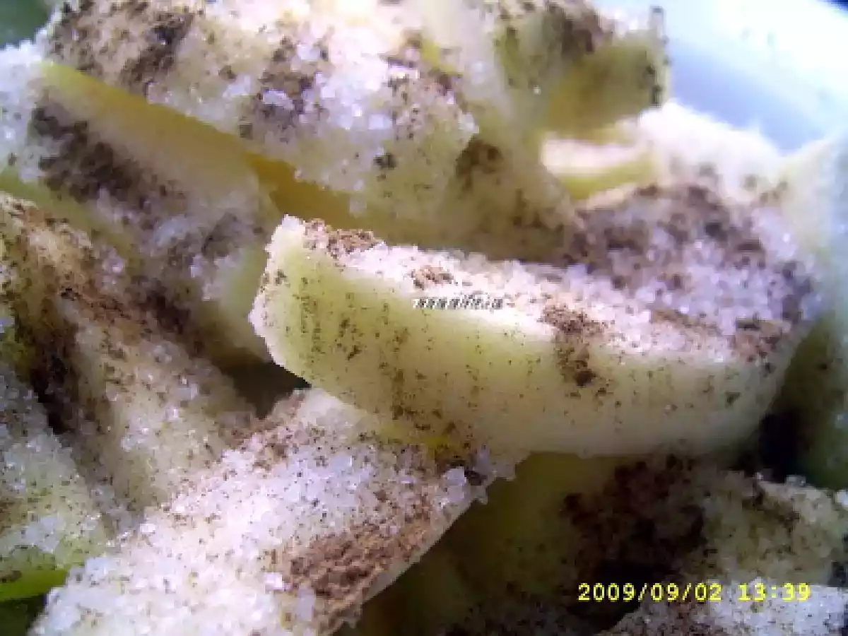 Prajitura cu mere si sos de ciocolata - poza 2