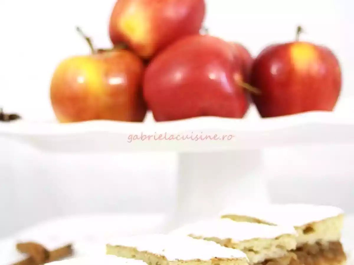 Prajitura cu mere turnata - poza 2