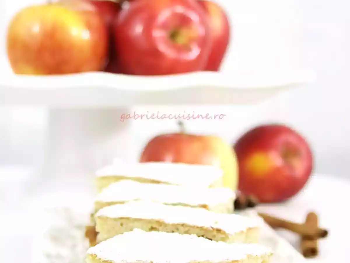 Prajitura cu mere turnata - poza 3