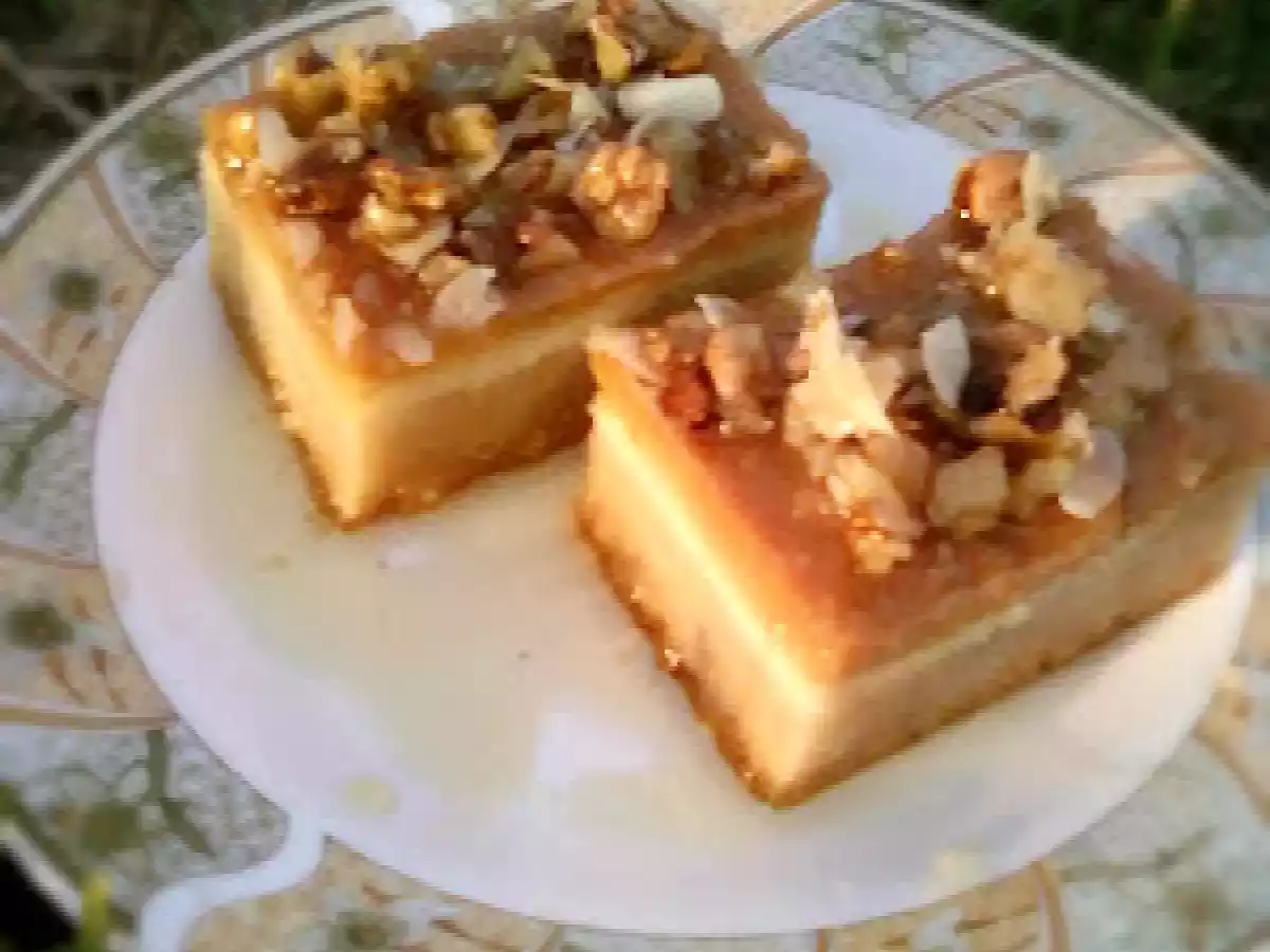 Prajitura cu miere si nuci - poza 2