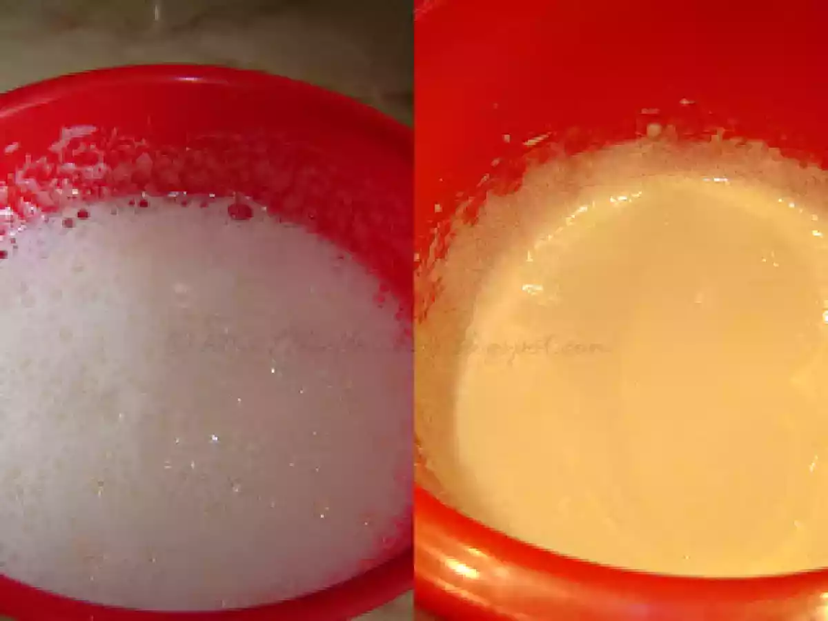 Prajitura cu mousse de ciocolata si mousse de piersici - poza 4