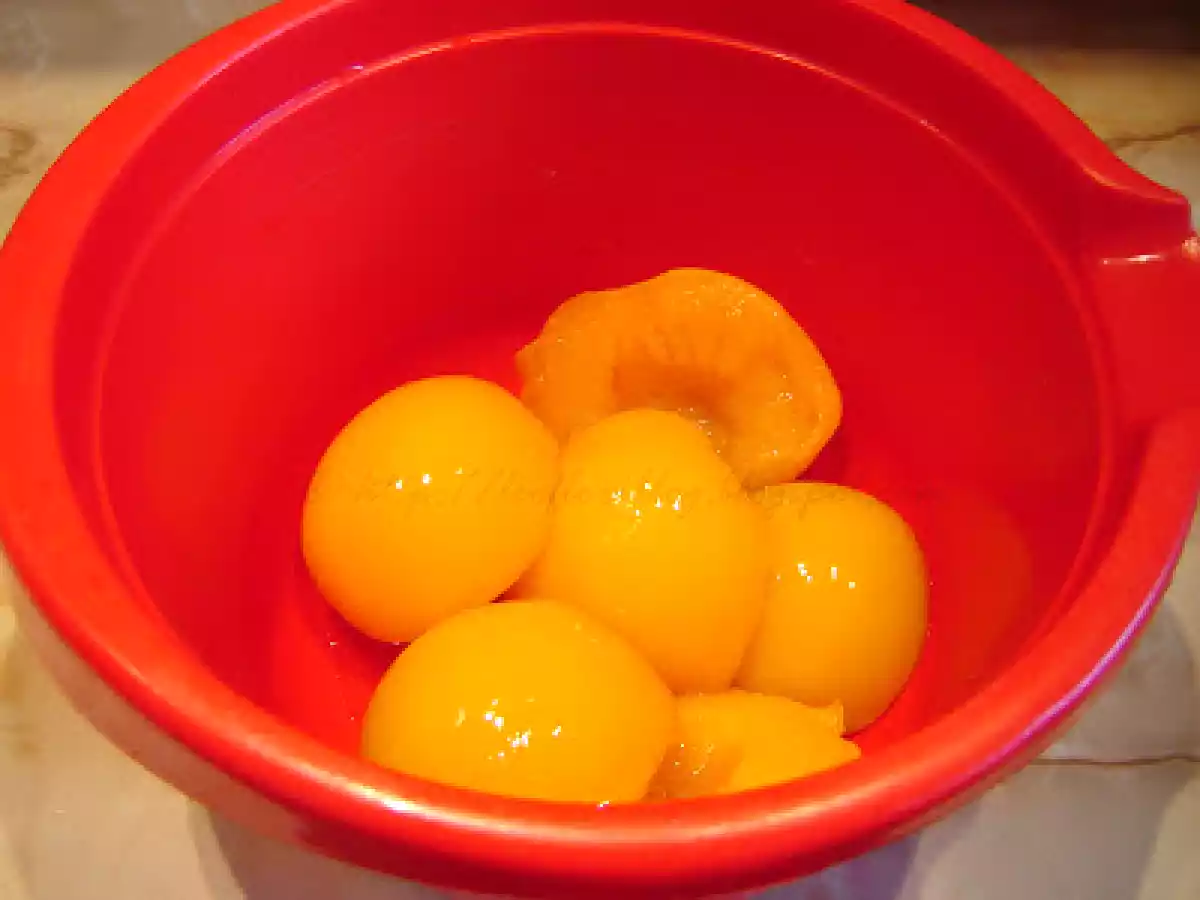 Prajitura cu mousse de ciocolata si mousse de piersici - poza 8