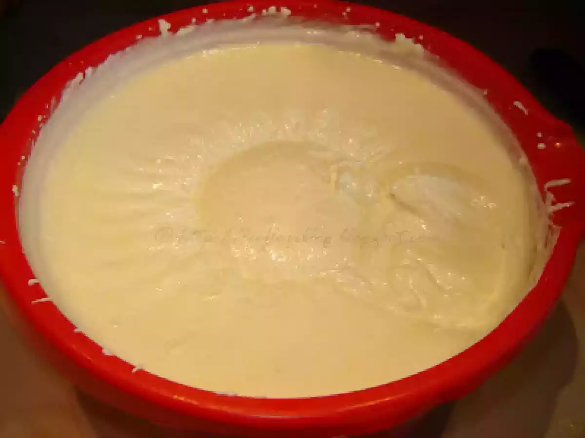 Prajitura cu mousse de ciocolata si mousse de piersici - poza 13