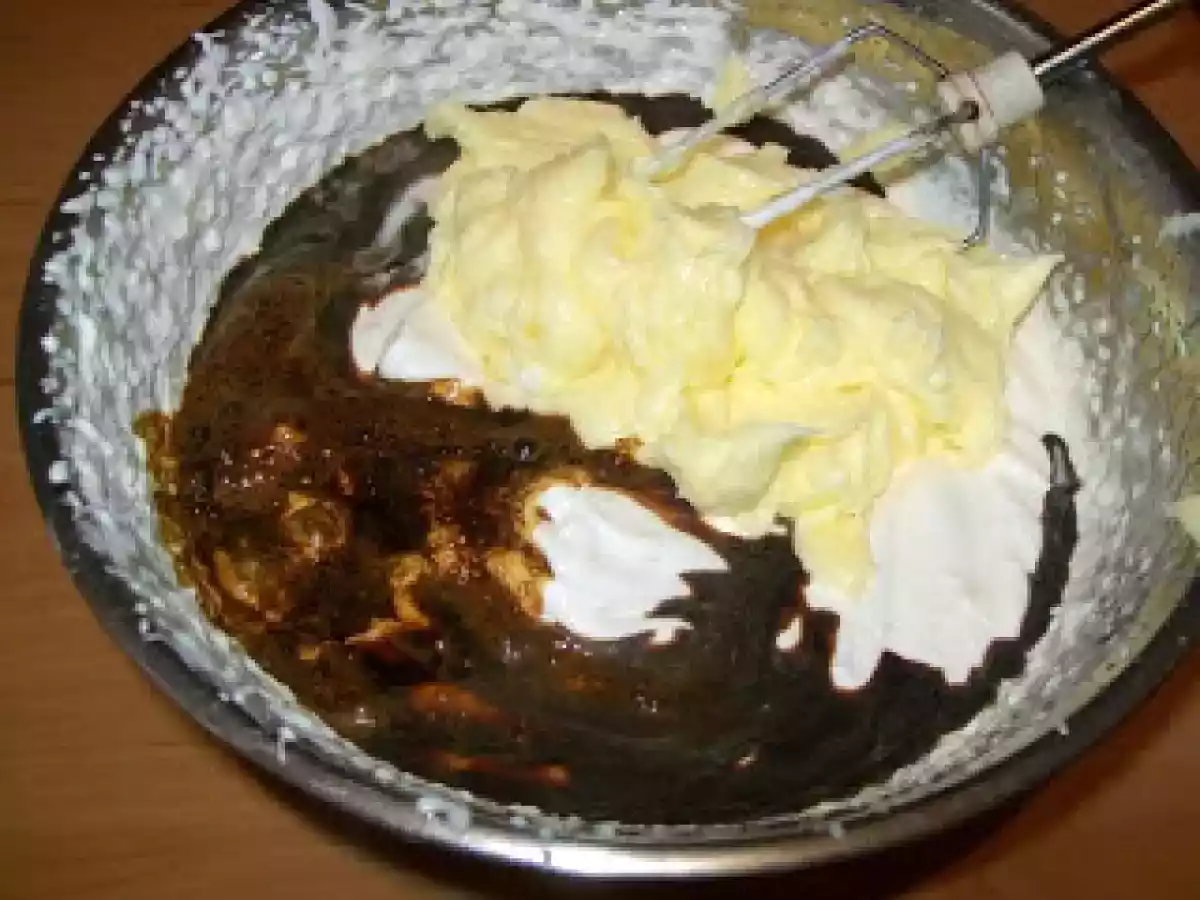 Prajitura cu ness si blat cu ciocolata - poza 6