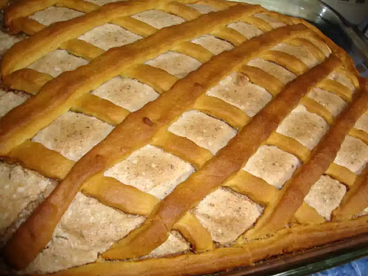 Prajitura cu nuca si gem de caise