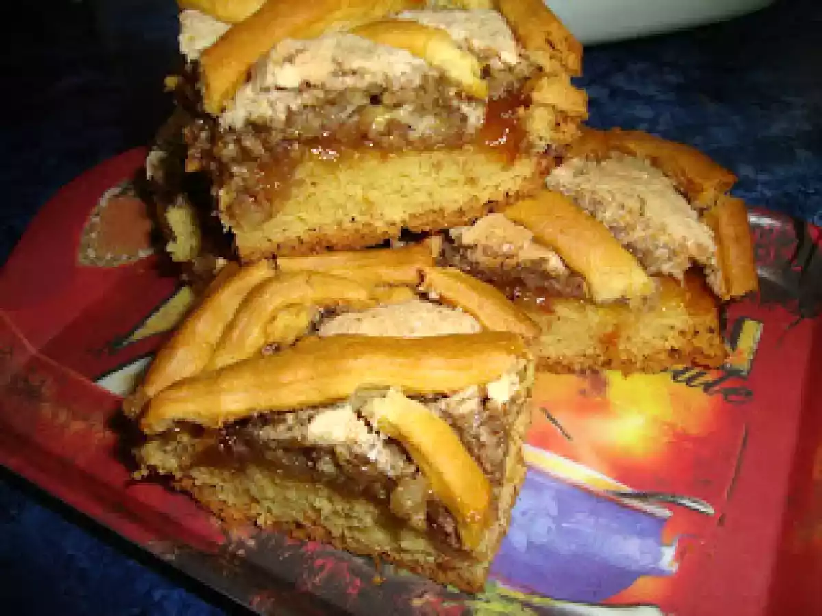 Prajitura cu nuca si gem de caise - poza 3