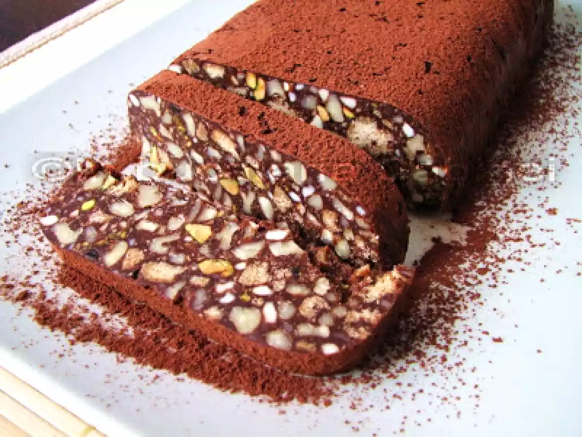 PRAJITURA CU NUCI A LUI JAMIE OLIVER