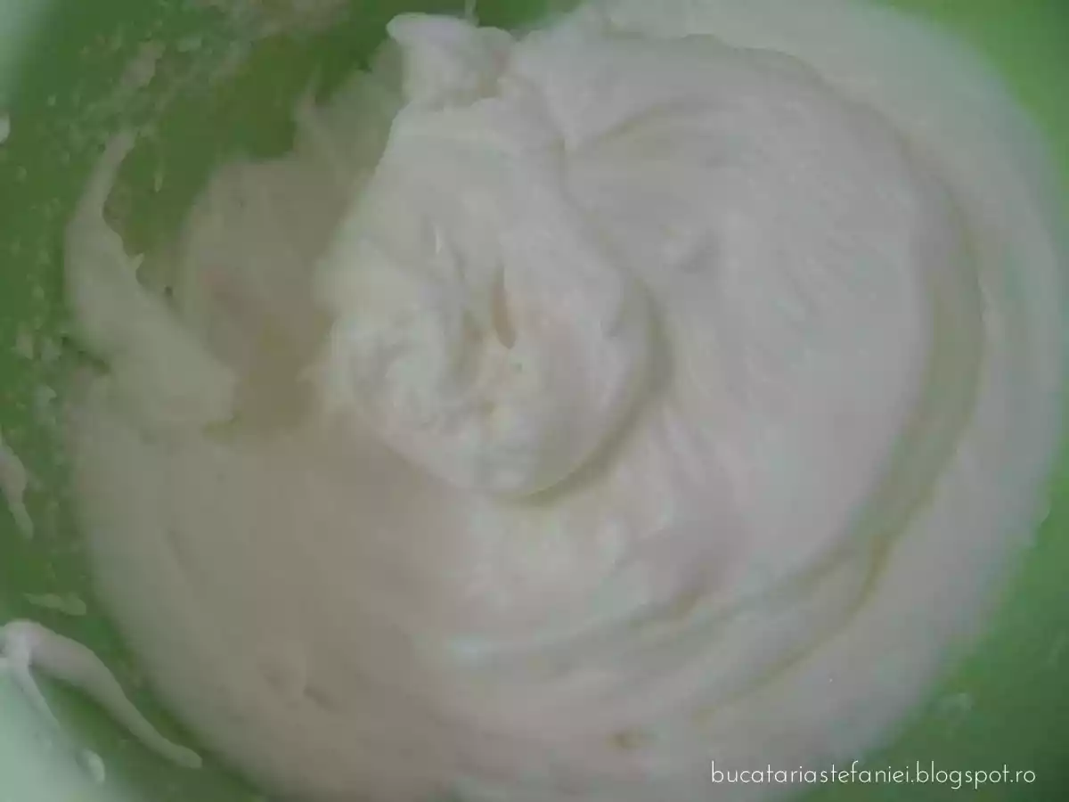 Prajitura cu nuci si gutui - poza 4