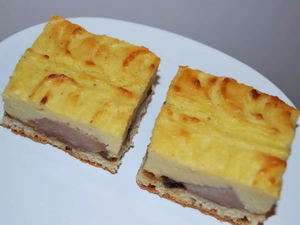 Prajitura cu pere, stafide si crema de gris - poza 4