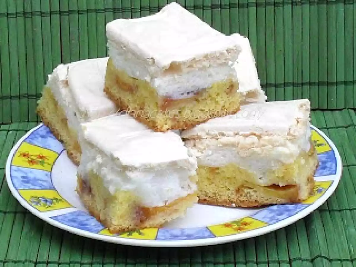 Prajitura cu piersici si bezea - poza 2