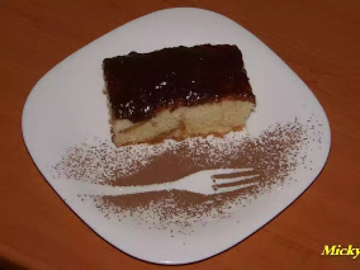 Prajitura cu piersici si ciocolata