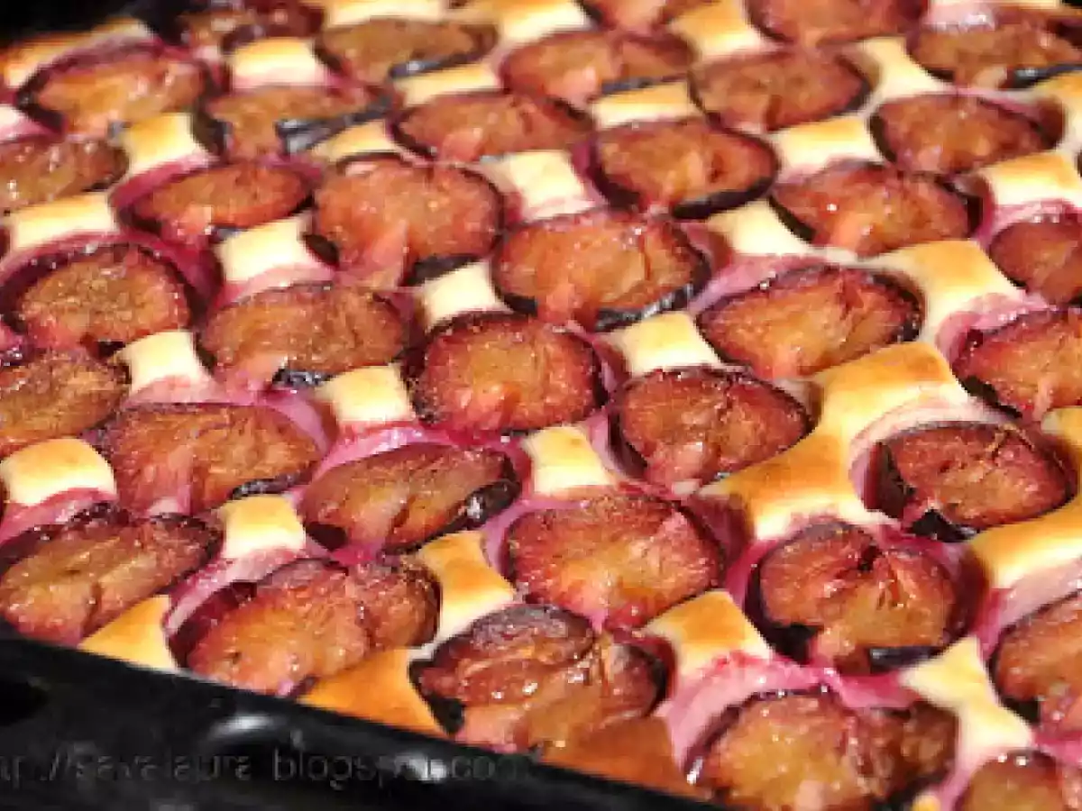 Prajitura cu prune si blat din smantana - poza 2