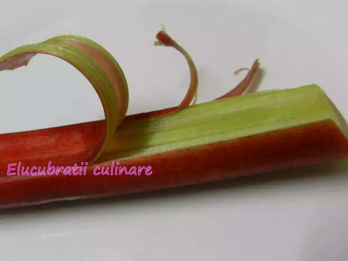 Prăjitură cu rubarbă - poza 2