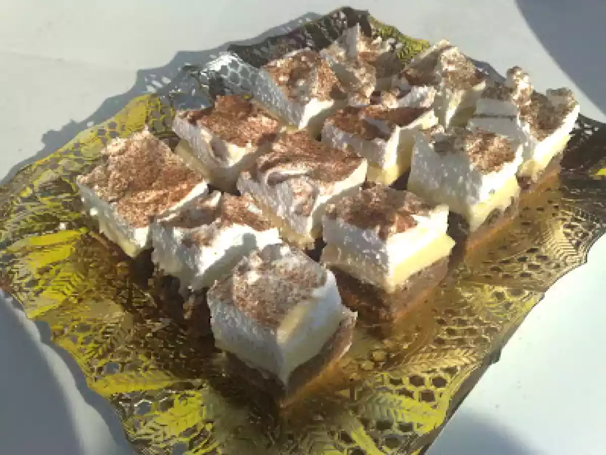 Prajitura cu vanilie si bezea - poza 14