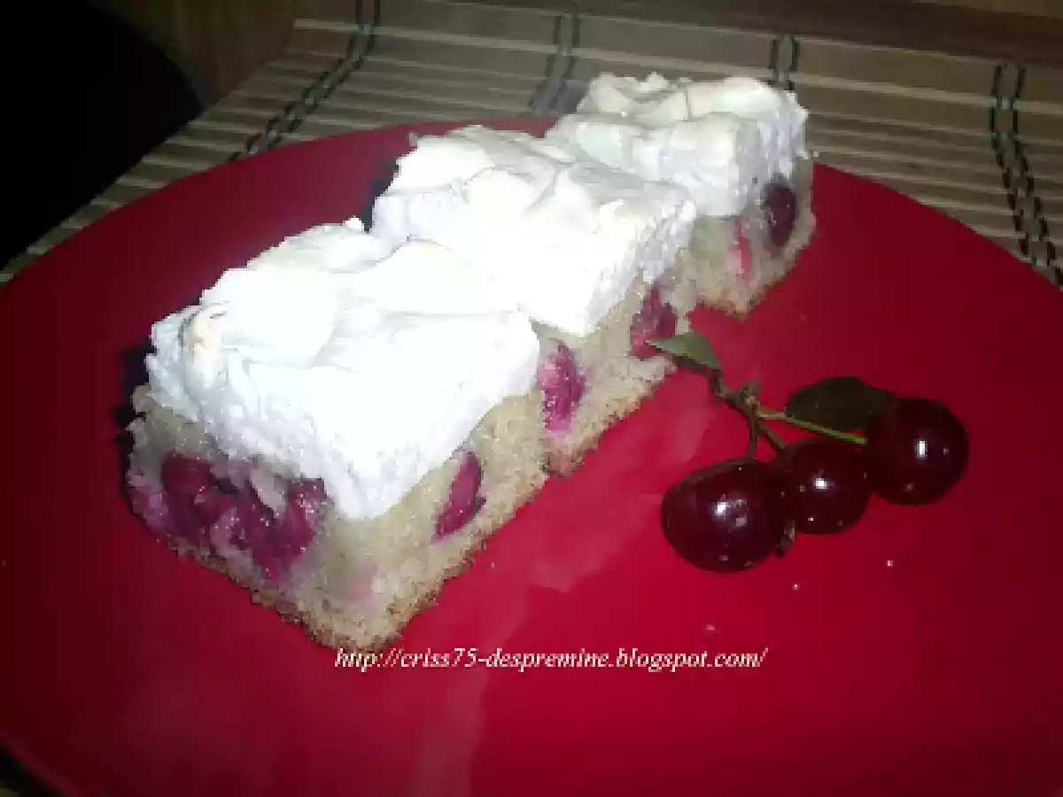 Prajitura cu visine si bezea - poza 2