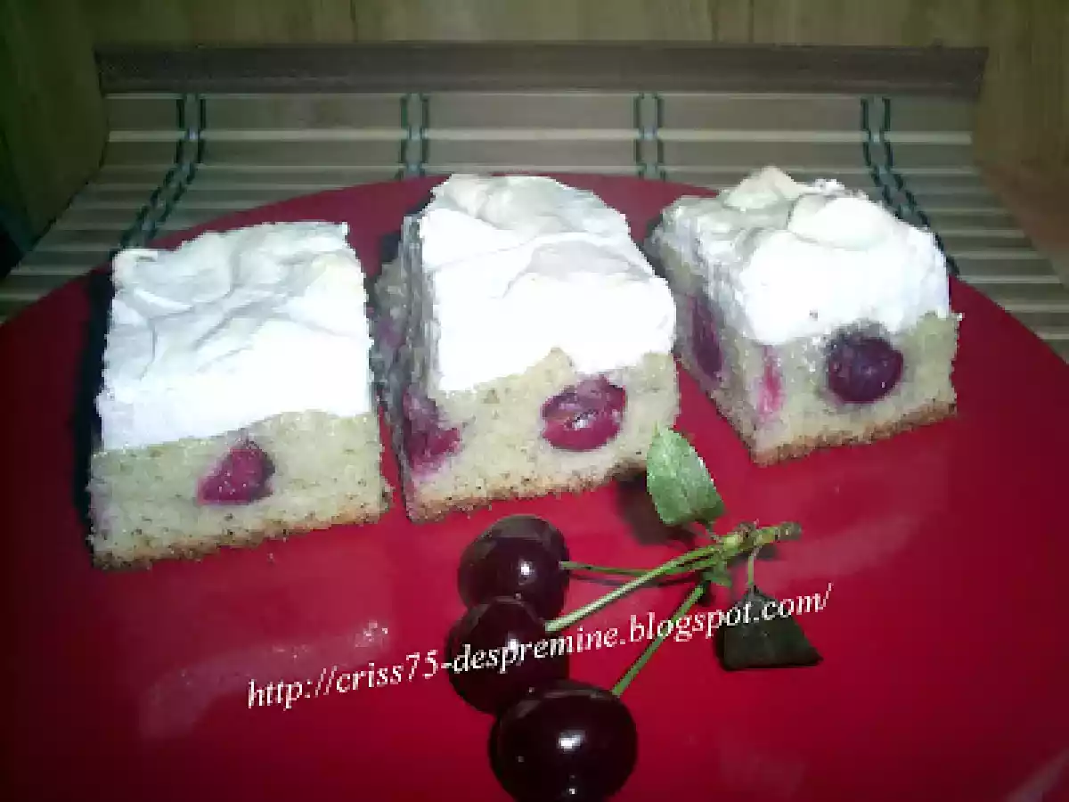 Prajitura cu visine si bezea - poza 3