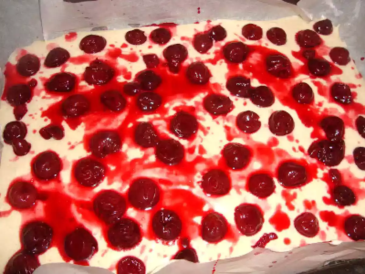 Prajitura cu visine si iaurt - poza 5