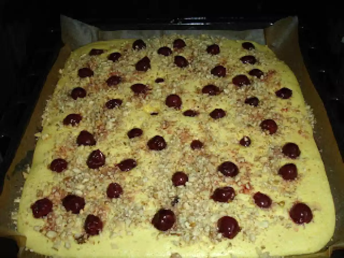 Prajitura cu visine si nuci - poza 3