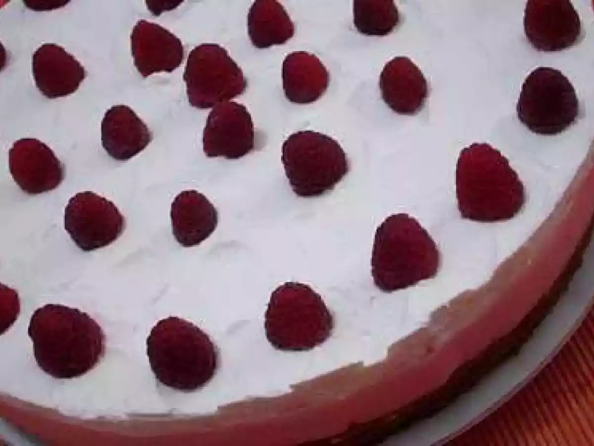 Prajitura cu zmeura si frisca