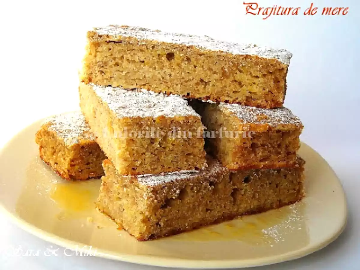 Prajitura de mere si sos de lamaie