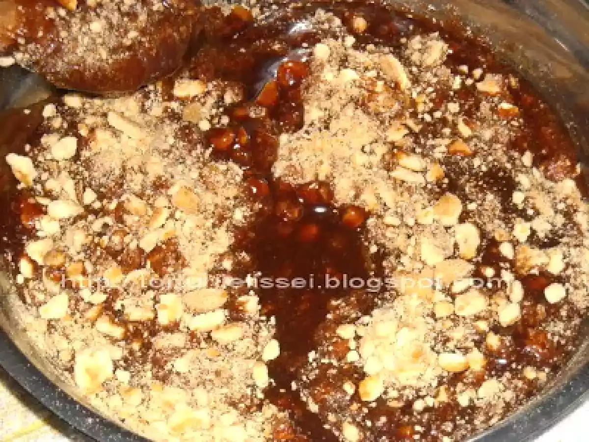 Prajitura delicioasa cu ciocolata - poza 3