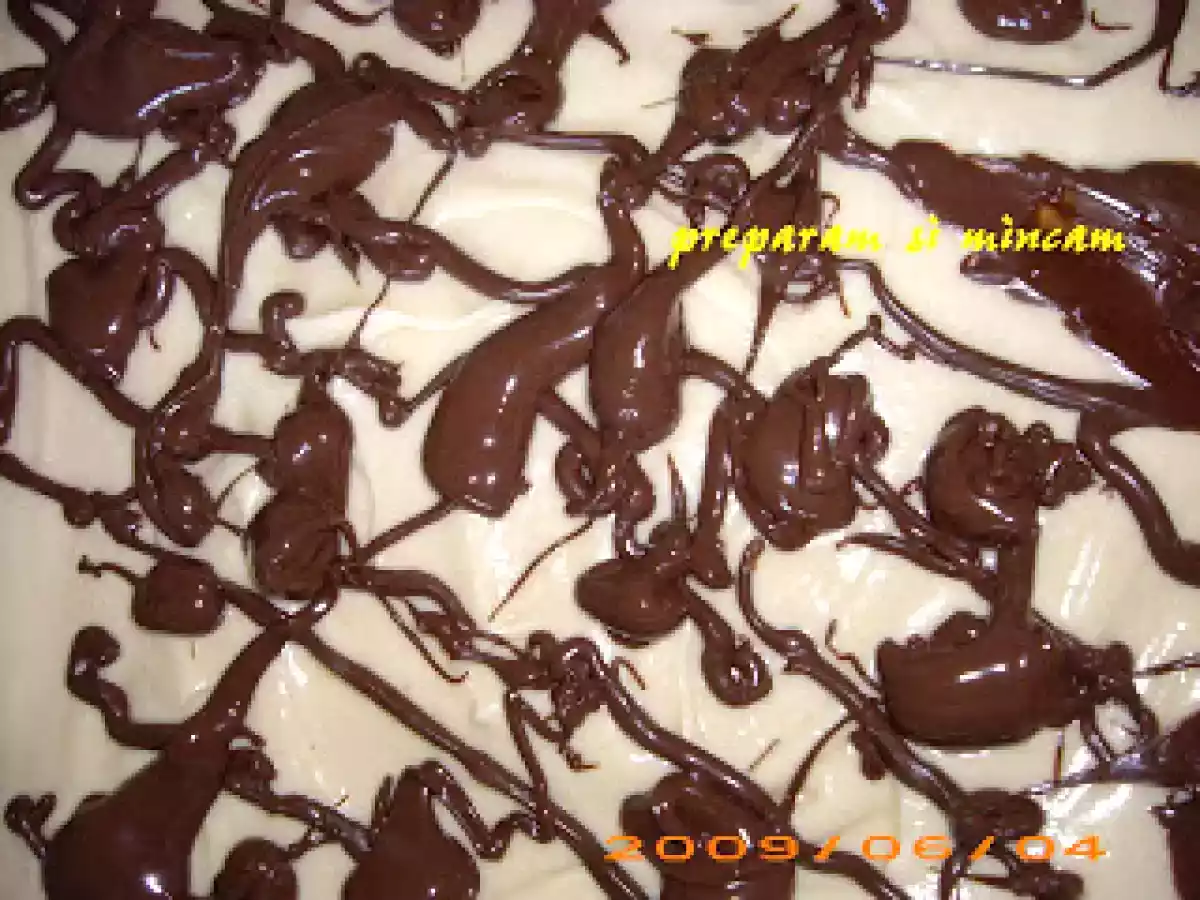 Prajitura frageda cu nutella si nuca - poza 8