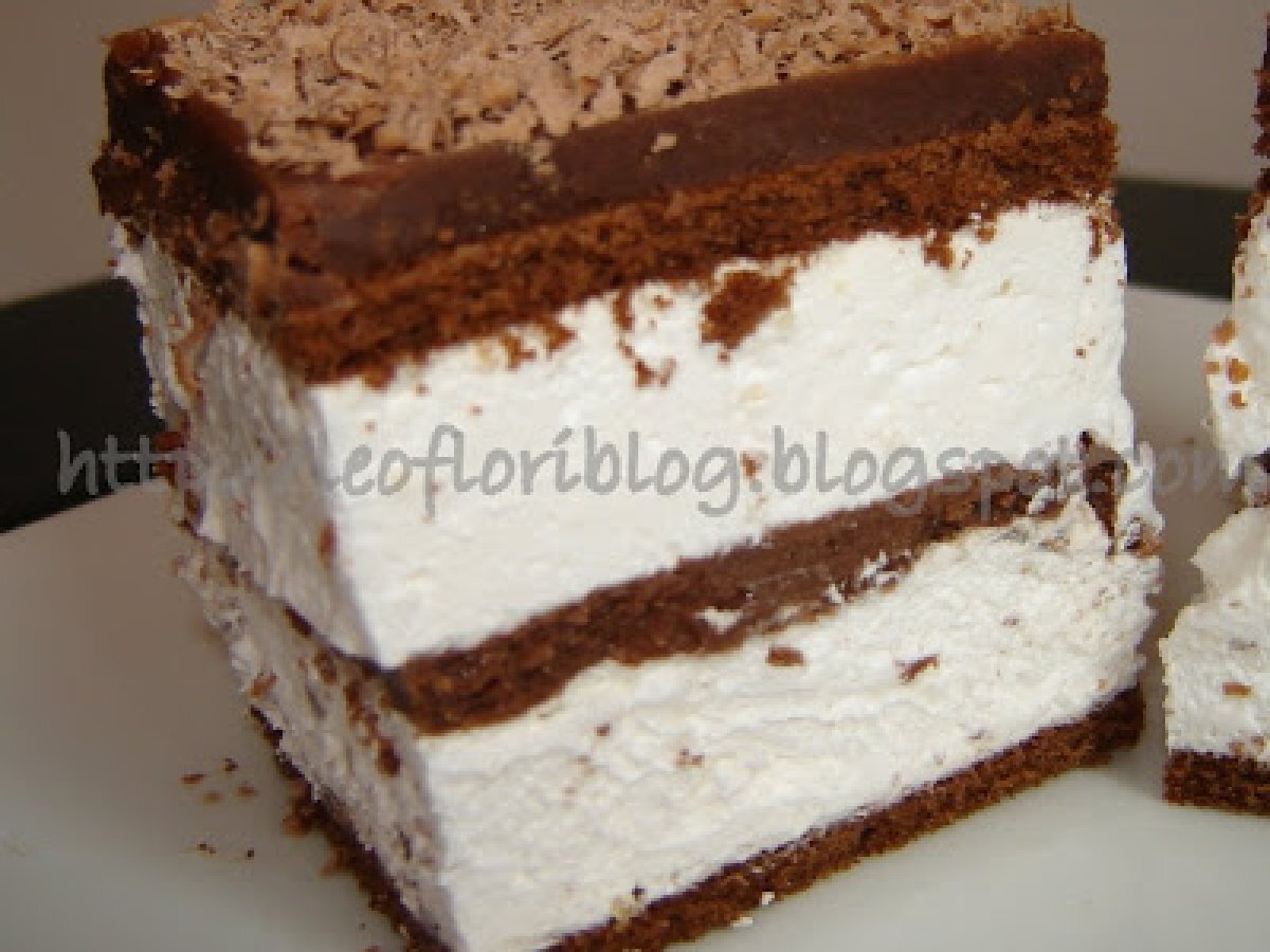 Prajitura kinder pingui / kinder pingui cake Rețetă Petitchef