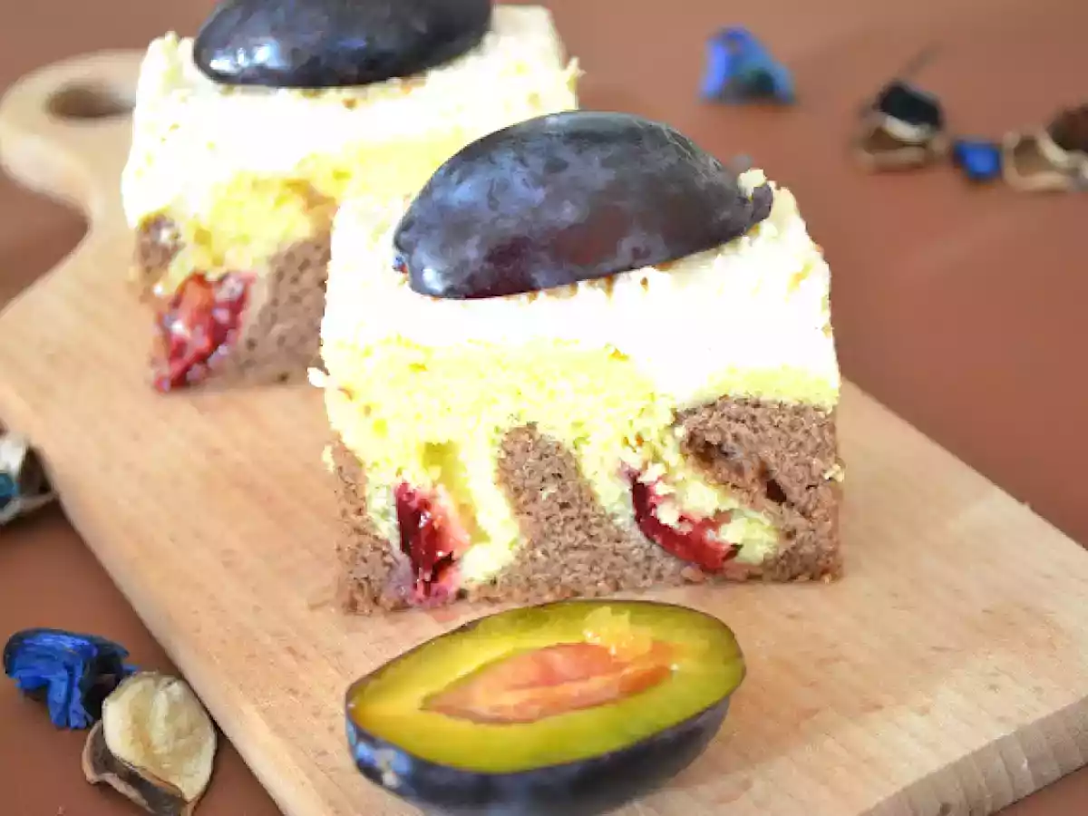 Prajitura marmorata cu prune si crema de branza - poza 2