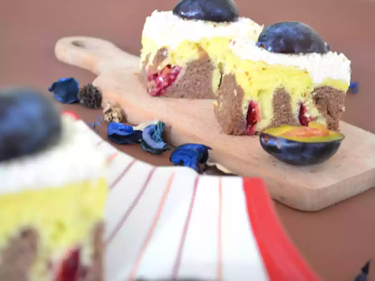 Prajitura marmorata cu prune si crema de branza - poza 3