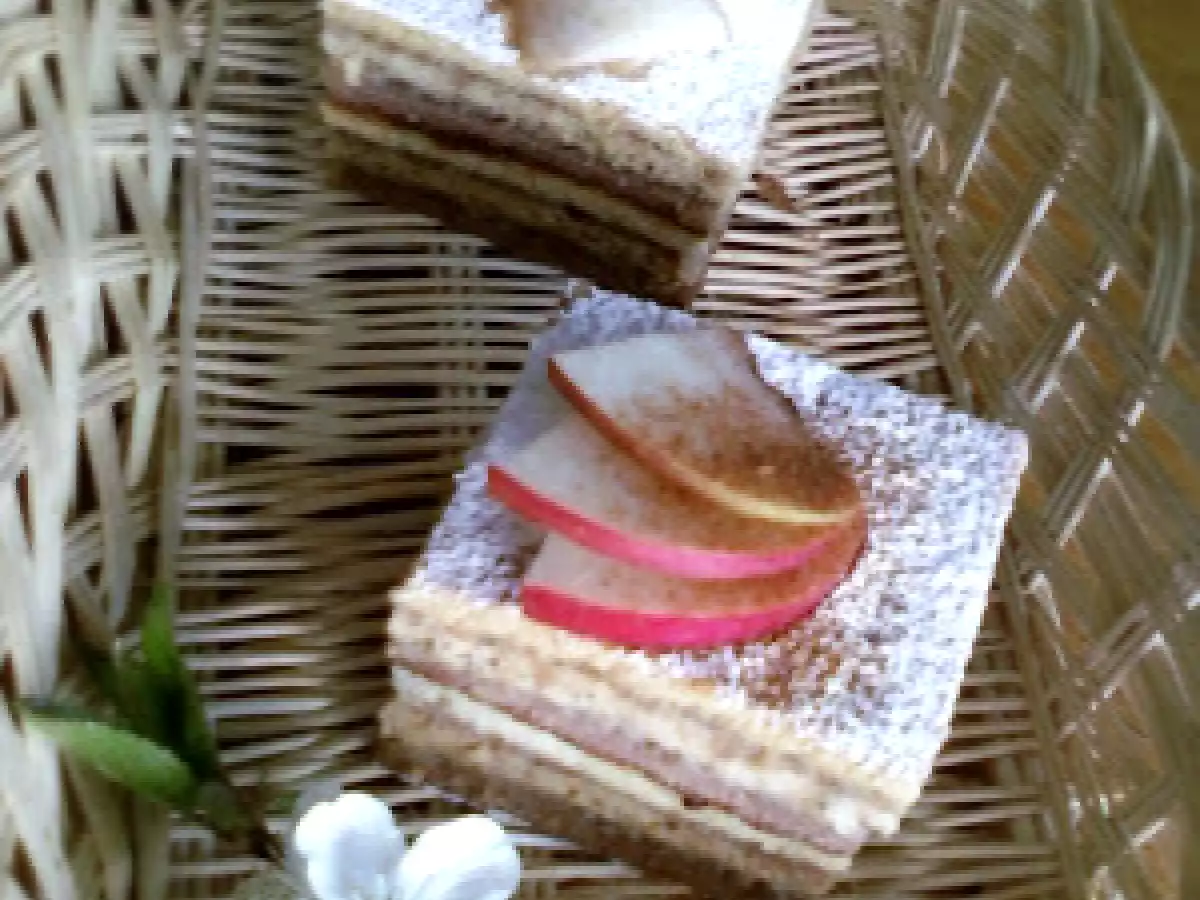 Prajitura napolitan cu mere