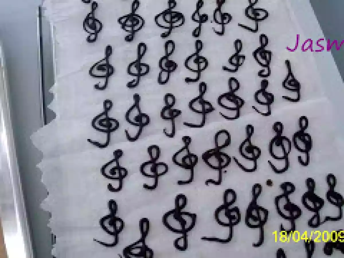 PRAJITURA OPERA ALBA - poza 4