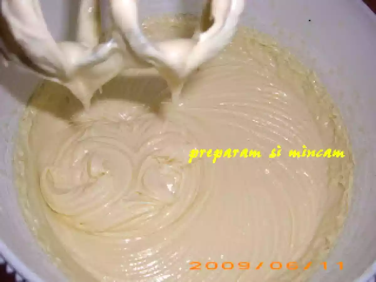 Prajitura pufoasa cu gem de cirese - poza 2