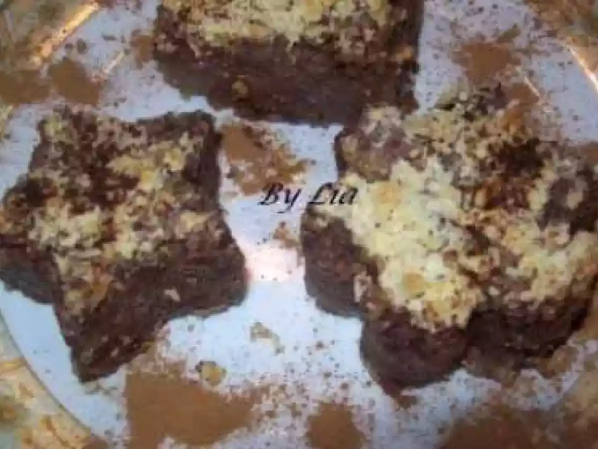 Prajitura rapida a cu mere si nuci