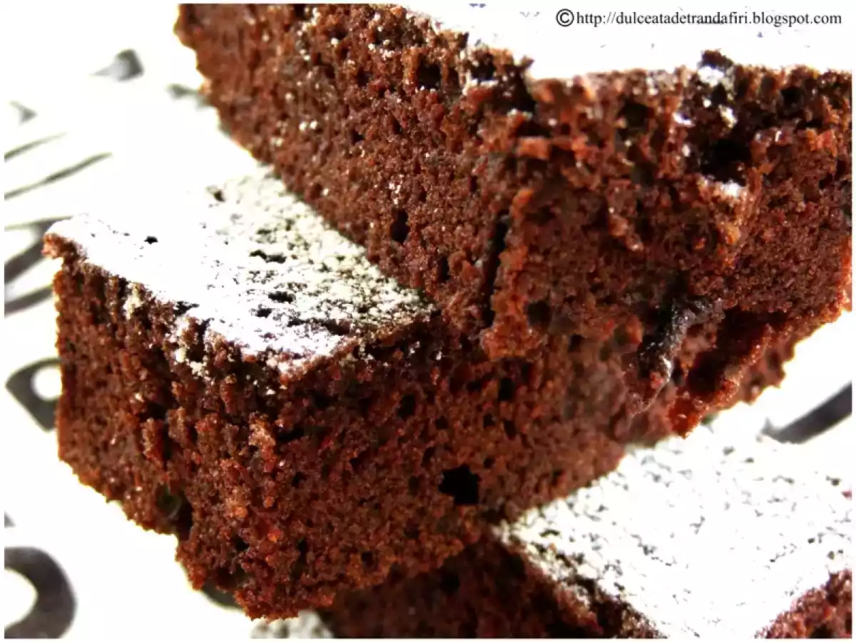 Prajitura rapida cu cacao - poza 2