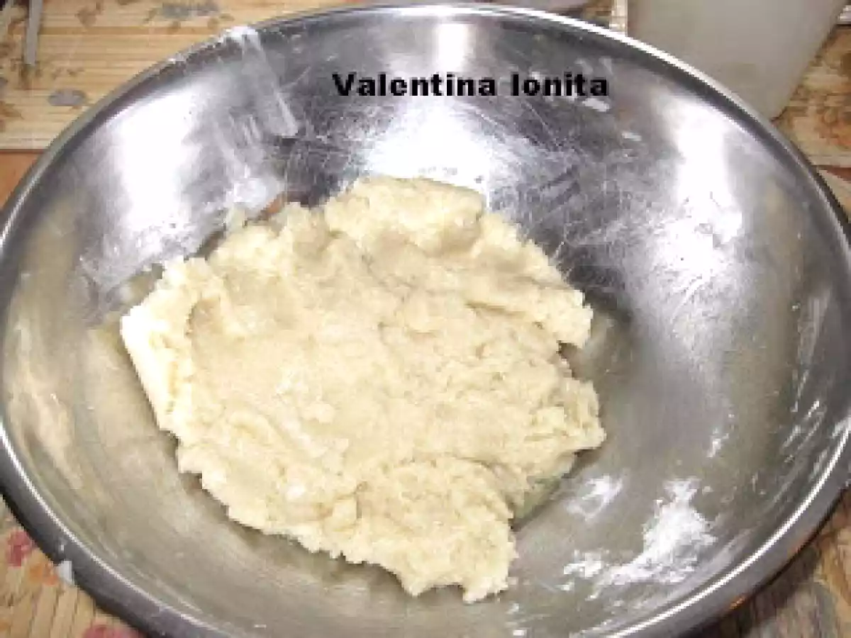 PRAJITURA SFARAMICIOASA CU PRUNE USCATE - poza 4