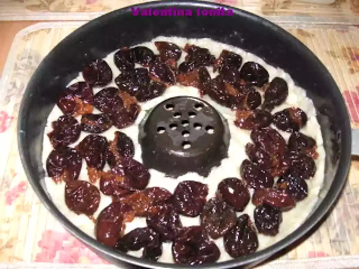 PRAJITURA SFARAMICIOASA CU PRUNE USCATE - poza 6