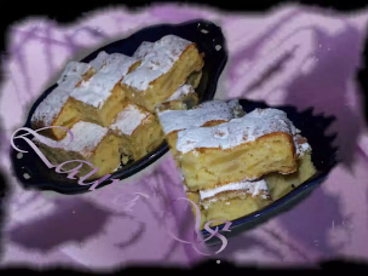 PRAJITURA SIMPLA SI RAPIDA CU MERE