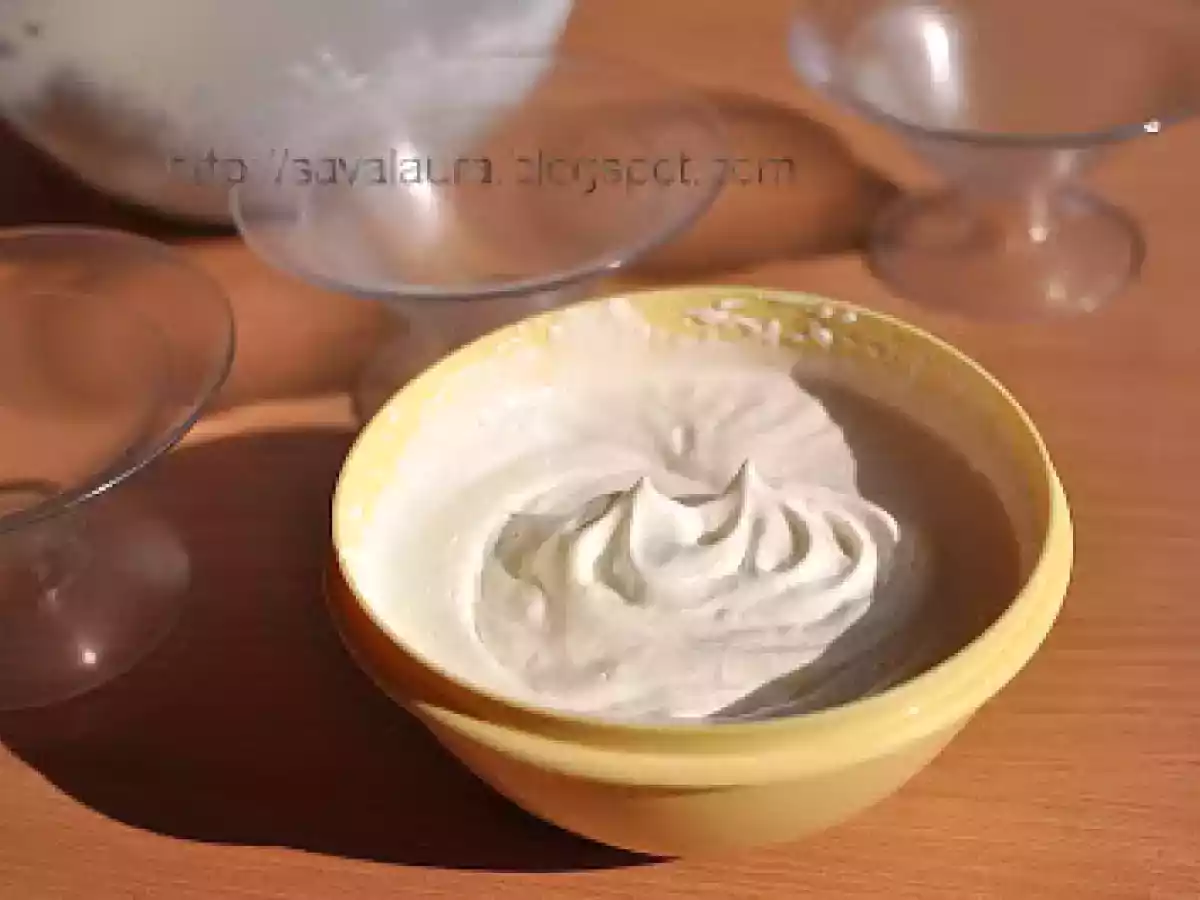 Prajitura Tiramisu in cupe - poza 4