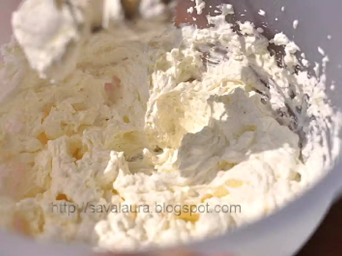 Prajitura Tiramisu in cupe - poza 5