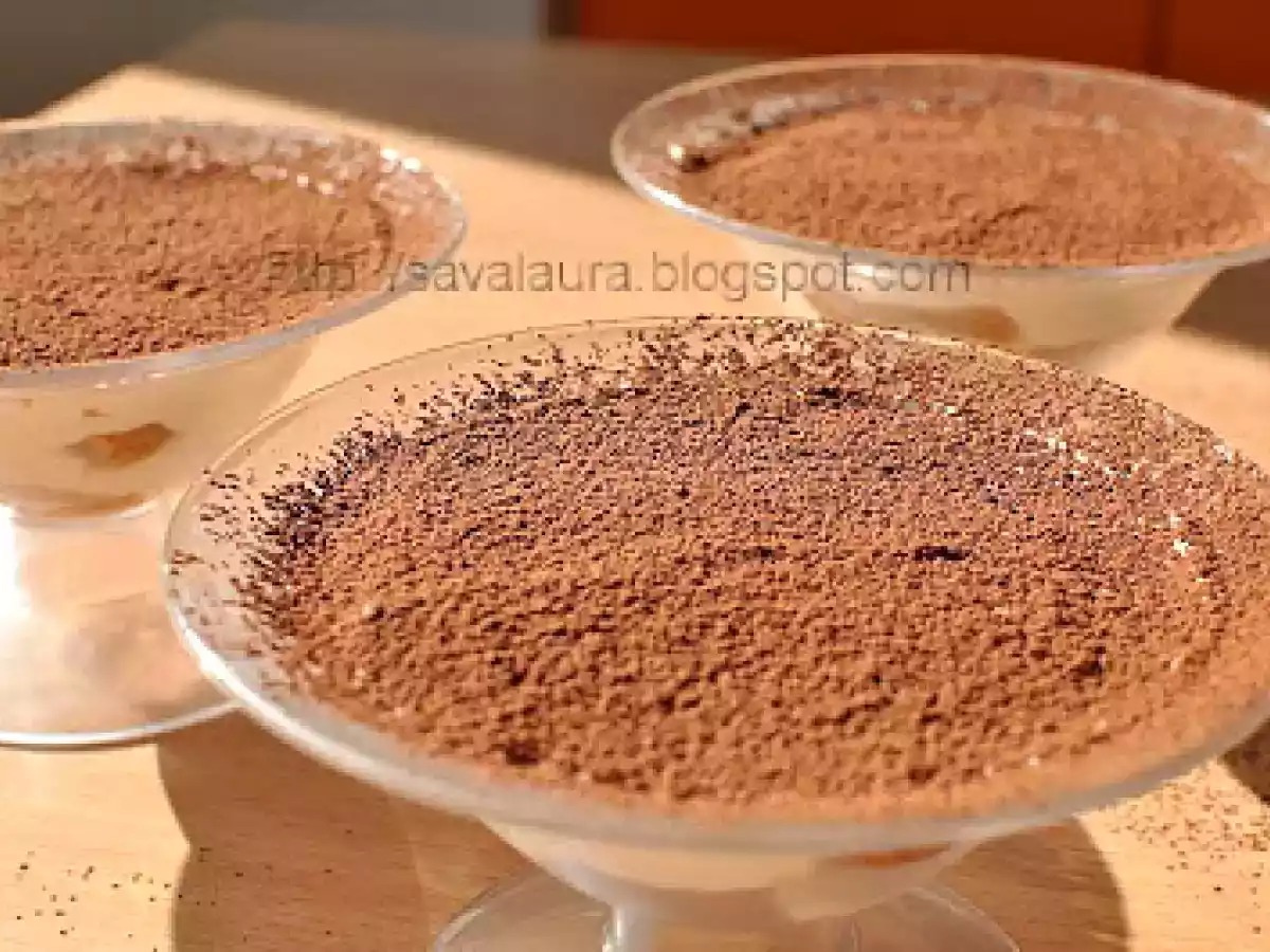 Prajitura Tiramisu in cupe - poza 10