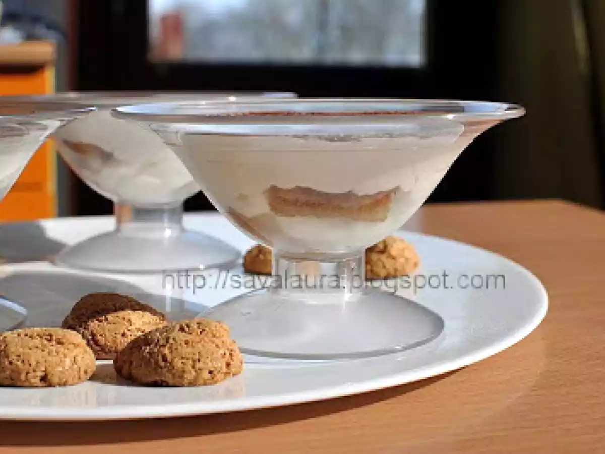 Prajitura Tiramisu in cupe - poza 12