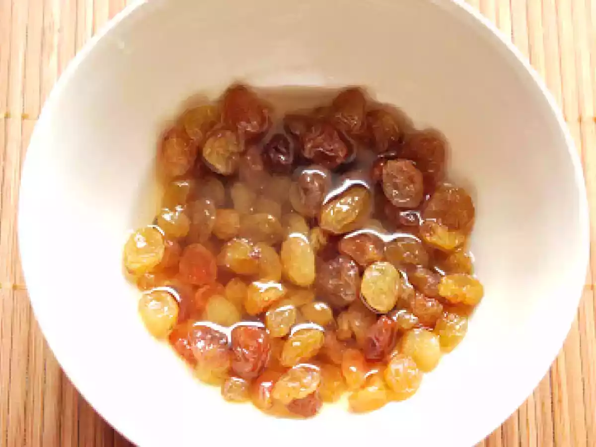 Prajitura turnata cu branza sau mere - poza 9